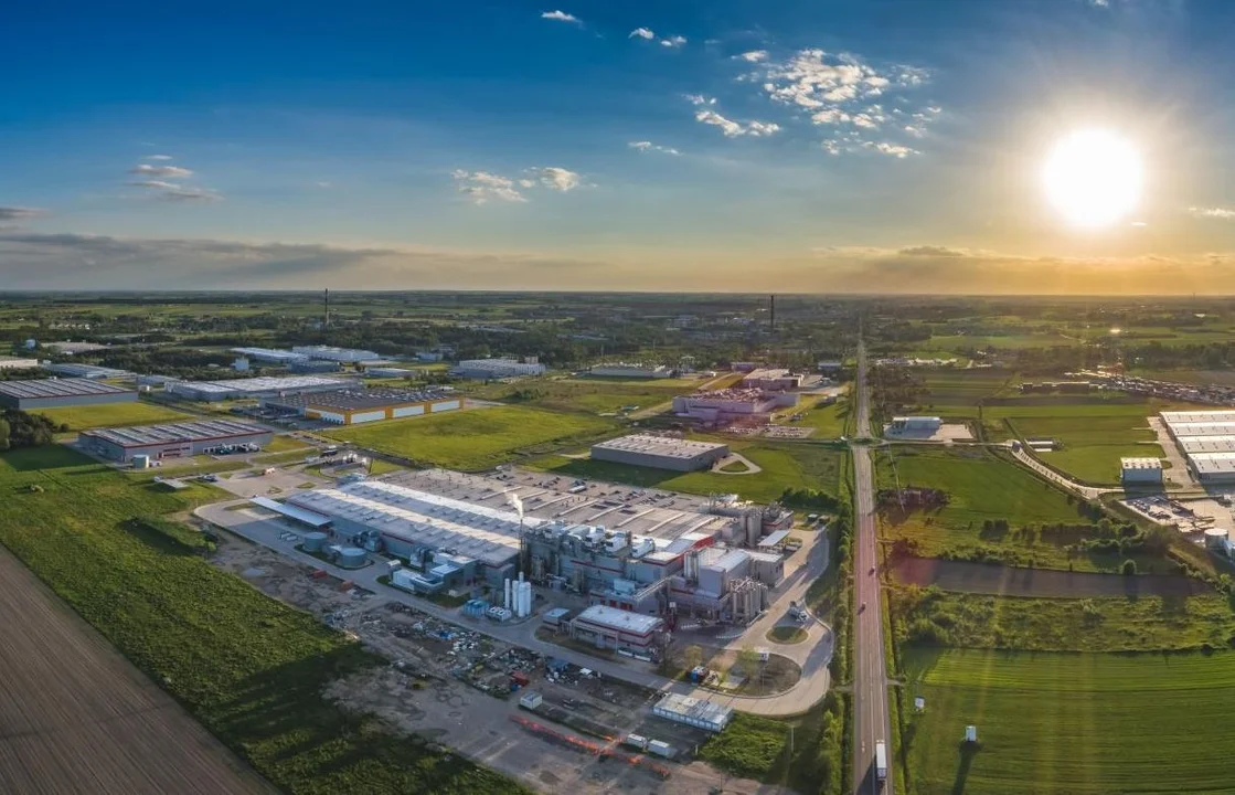 Światowy gigant stawia fabrykę w Kutnie. Znamy datę ukończenia budowy, niebawem rusza rekrutacja - Zdjęcie główne