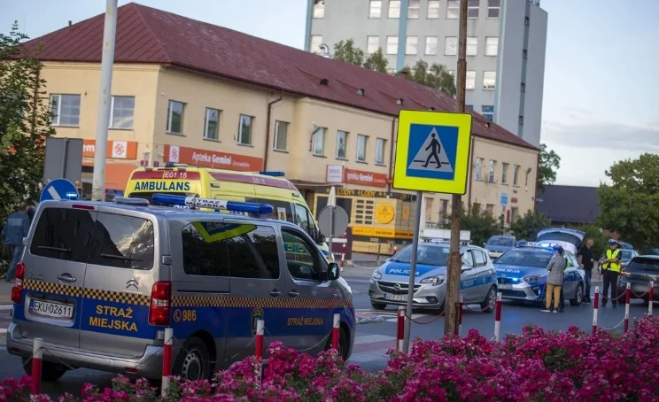 Tragiczny wypadek w Kutnie. W szpitalu zmarła 85-latka [ZDJĘCIA] - Zdjęcie główne