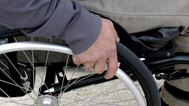 Dobra wiadomość dla osób niepełnosprawnych: ruszyły internetowe świadczenia - Zdjęcie główne