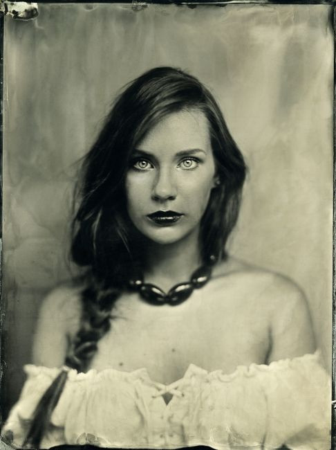 Wystawa Szklane twarze Joanny Borowie - Zdjęcie główne