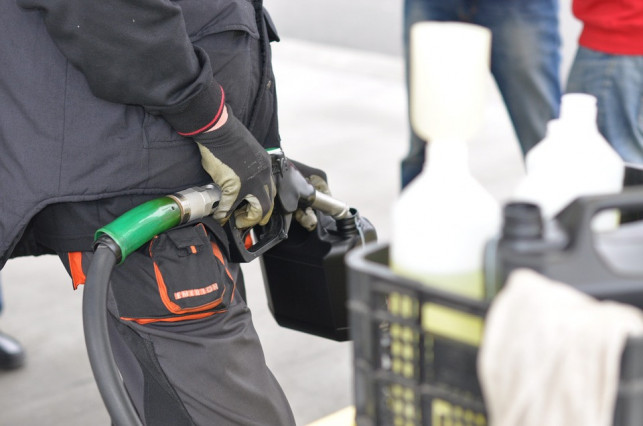 Pracownik stacji benzynowej apeluje do klientów: szanujcie nasze zdrowie! - Zdjęcie główne