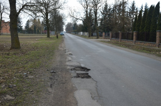 Powiat przeprowadzi remonty na drogach - Zdjęcie główne