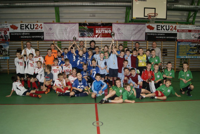 KS Kutno wygrywa I Halowy Turniej Piłki Nożnej o Puchar Klubu Sportowego Kutno - Zdjęcie główne