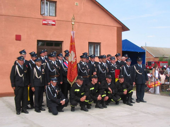 Strażacy z OSP Baby dołączyli do akcji "Wieś z Sercem" - Zdjęcie główne