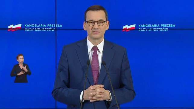 [WIDEO, NA ŻYWO] Trwa konferencja Morawieckiego i Szumowskiego. Rząd znosi kolejne obostrzenia - Zdjęcie główne