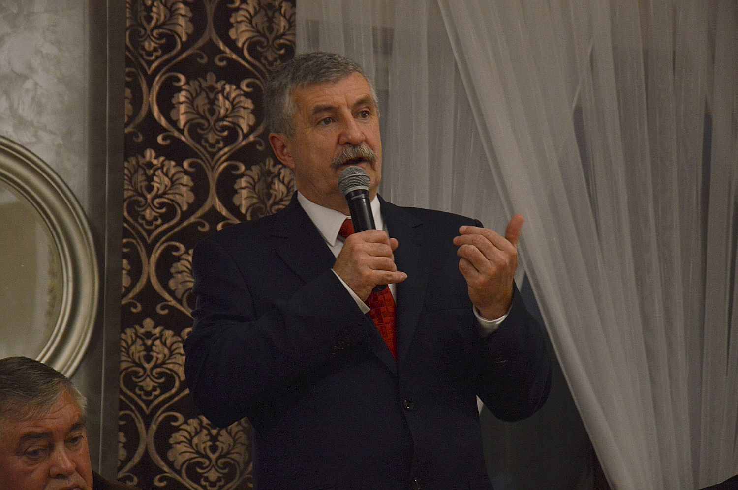 Burmistrz Krzysztof Lipiński przedstawia plany na 2016 rok - Zdjęcie główne