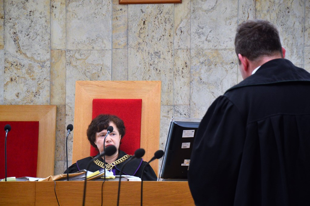 Krzysztof Lipiński zmienił adwokata. Oskarżyciel posiłkowy chce dozoru policji dla burmistrza - Zdjęcie główne