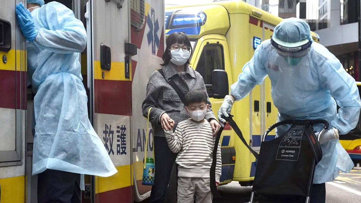 Dobre wiadomości! Chiny opanowują koronawirusa, wysyłają pomoc do Europy - Zdjęcie główne