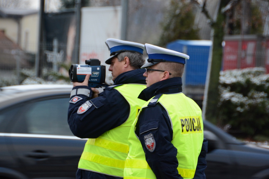 Długi weekend na drogach powiatu łęczyckiego. Policja podsumowuje akcję „Prędkość”  - Zdjęcie główne