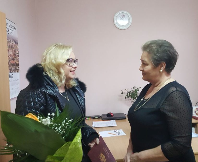 Święto osób, które pomagają, gdy wszystko inne zawodzi - Zdjęcie główne