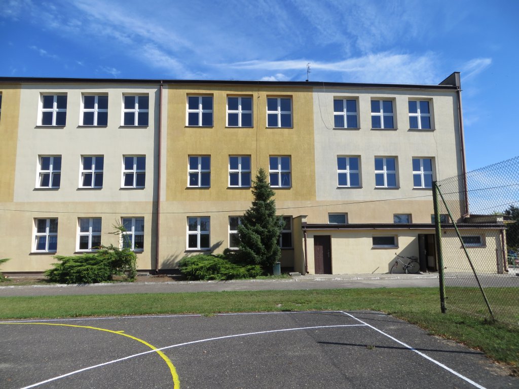 Nowe "oblicze" budynków Zespołu Szkolno-Przedszkolnego w Świnicach Warckich - Zdjęcie główne