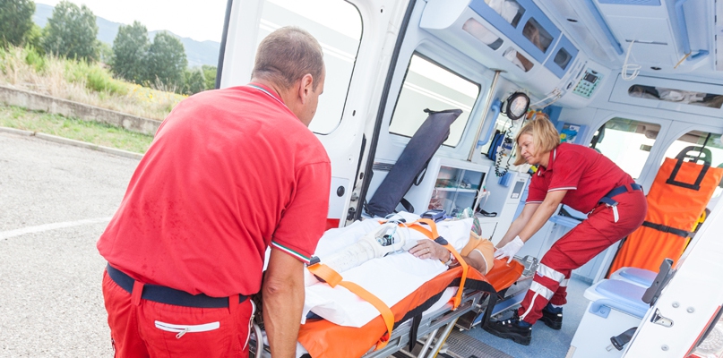 Próba samobójcza. Mężczyzna skoczył z mostu  - Zdjęcie główne