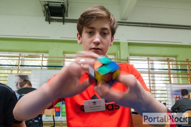 Kostka Rubika. Rekord 14-latka ze Słupna - Zdjęcie główne