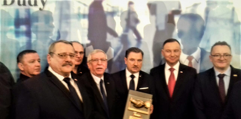 Prezydent Andrzej Duda wręczył nagrodę spółce miejskiej z Płocka - Zdjęcie główne