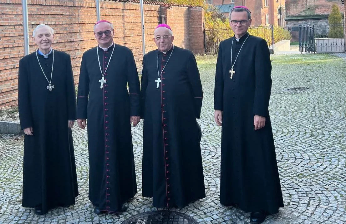 Nowy biskup odwiedził Płock. Spotkał się przedstawicielami diecezji - Zdjęcie główne