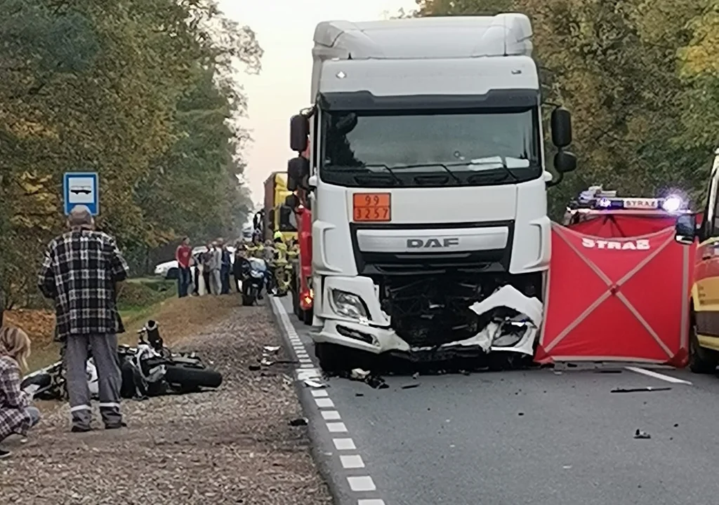 Tragiczny wypadek w powiecie płockim. Nie żyje motocyklista - Zdjęcie główne