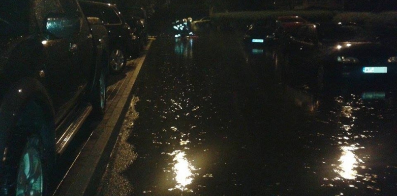 Zalane ulice i wiadukt. To skutki nocnej burzy - Zdjęcie główne