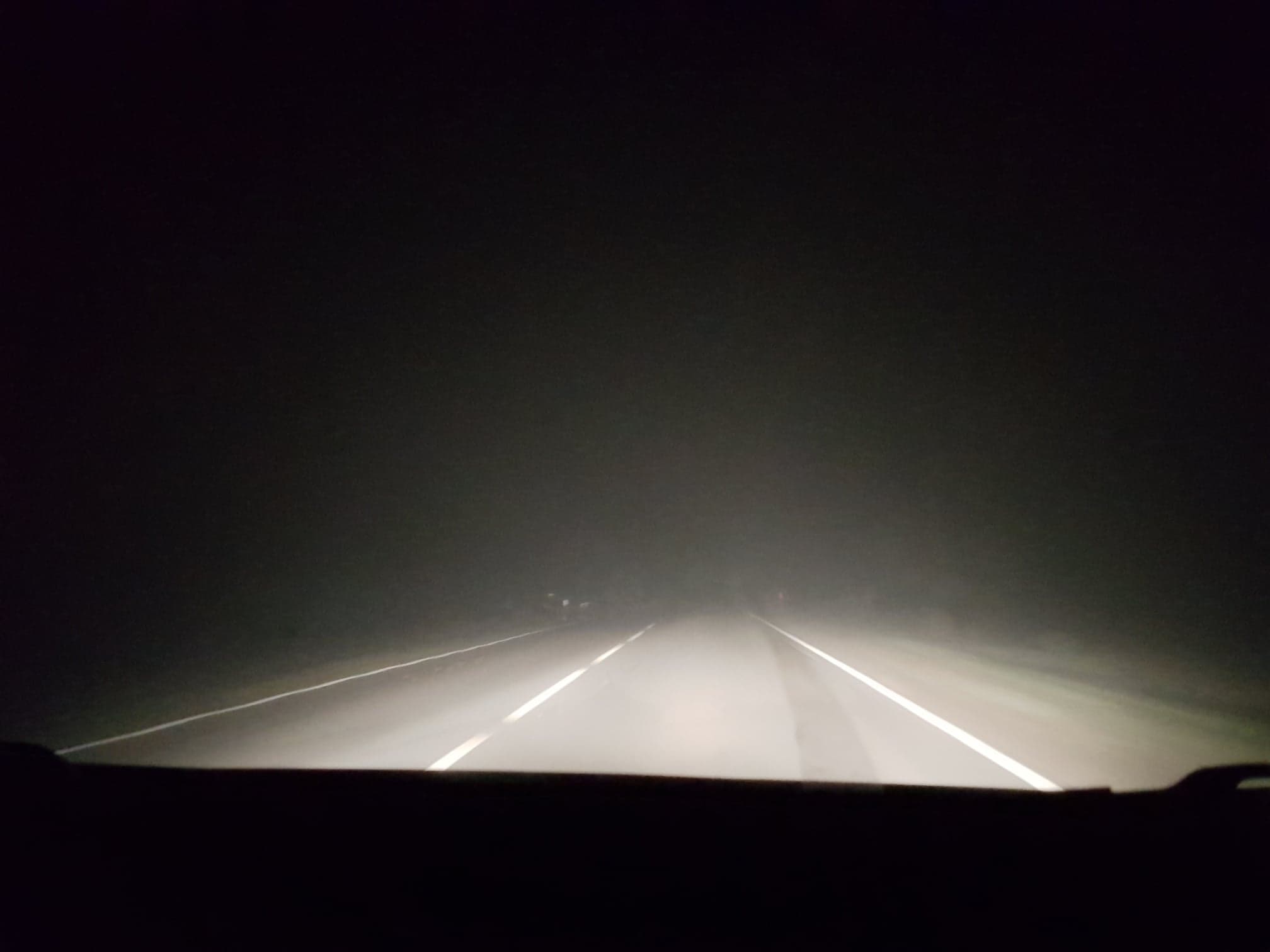 Kierowcy, uważajcie! Gęsta mgła ograniczy widoczność  - Zdjęcie główne