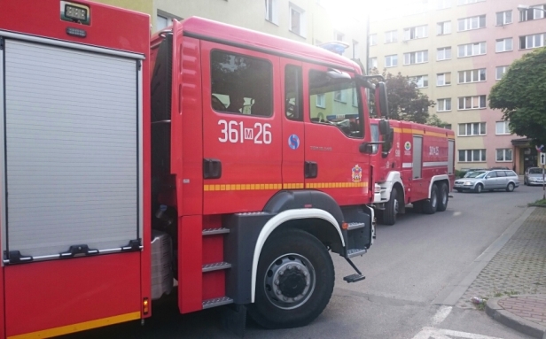 Pożar w bloku przy Łukasiewicza [FOTO] - Zdjęcie główne