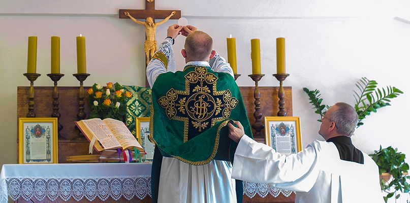 Nowe miejsce mszy trydenckiej. Sprawdź, gdzie teraz jest odprawiana msza wszech czasów - Zdjęcie główne