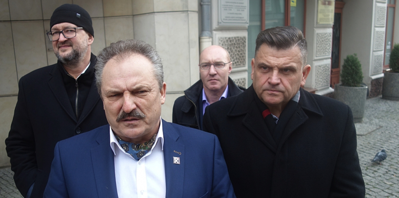 Poseł Marek Jakubiak: My w tym cyrku nie chcemy brać udziału - Zdjęcie główne