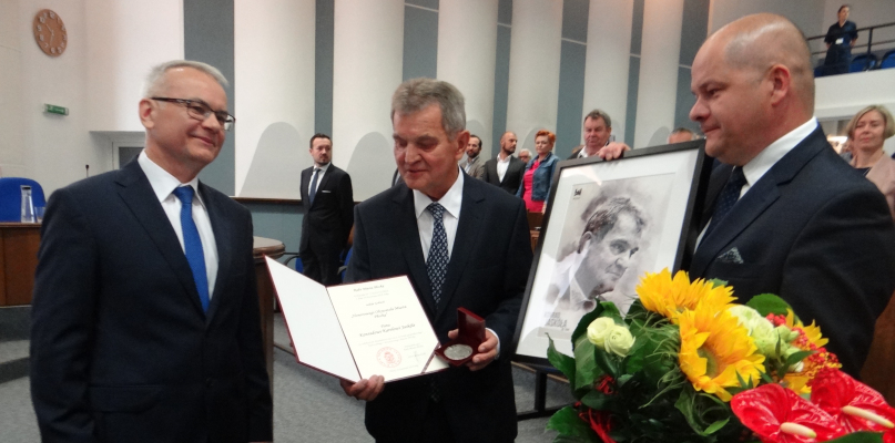 Nowy Honorowy Obywatel Płocka. To budowniczy i prezes Petrochemii - Zdjęcie główne