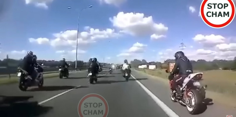 Jak doszło do sobotniego wypadku motocyklistów? Jest filmik  - Zdjęcie główne