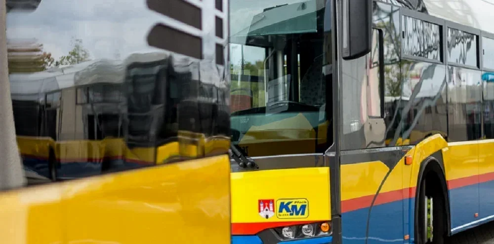 Dramat nastolatki w płockim autobusie. 13-latka potrzebowała pomocy! - Zdjęcie główne