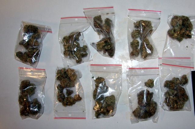 Handel narkotykami na płockiej starówce - Zdjęcie główne