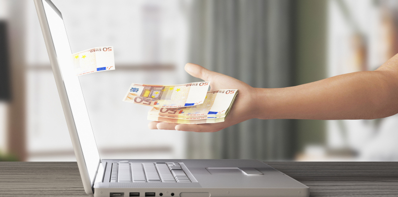 Oszczędzaj czas i pieniądze – wypłacaj walutę euro w oddziałach PKO Banku Polskiego SA - Zdjęcie główne