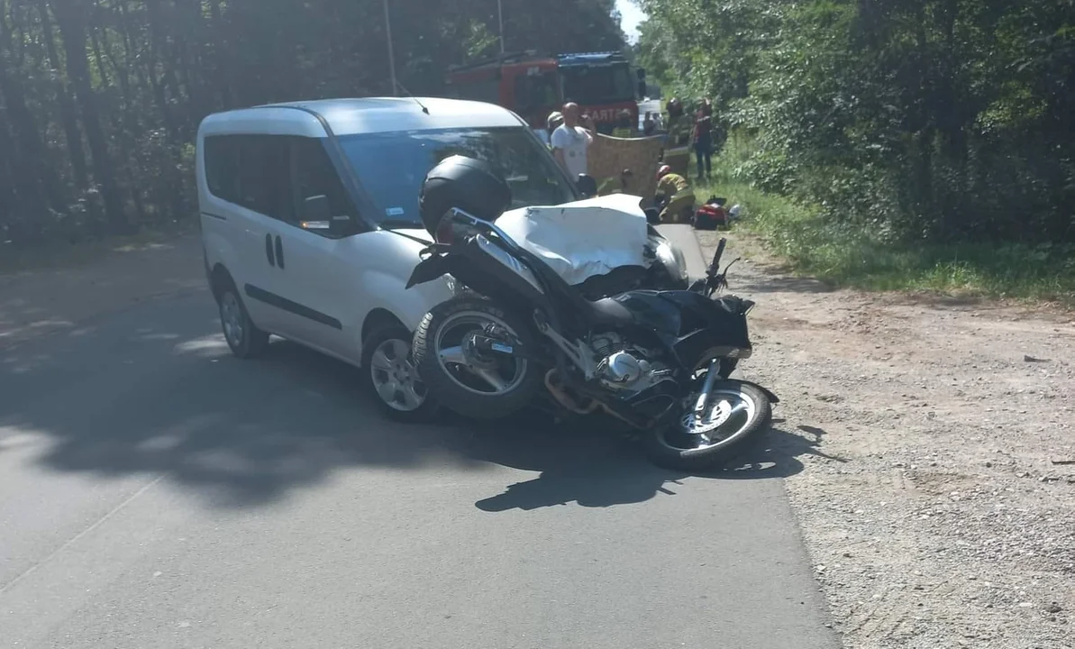 Wypadek w Słupnie. 17-letni motocyklista w szpitalu - Zdjęcie główne
