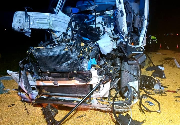 Tragiczny wypadek na krajowej „10”. Nie żyje kierowca TIR-a [ZDJĘCIA] - Zdjęcie główne