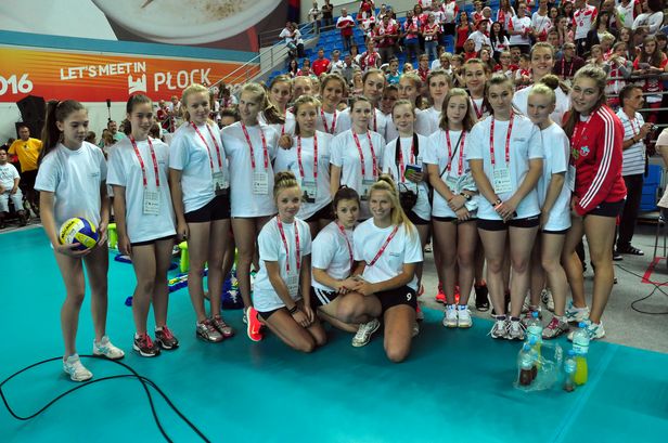 Dziewczyny z MUKS Volley Płock lubią brąz - Zdjęcie główne