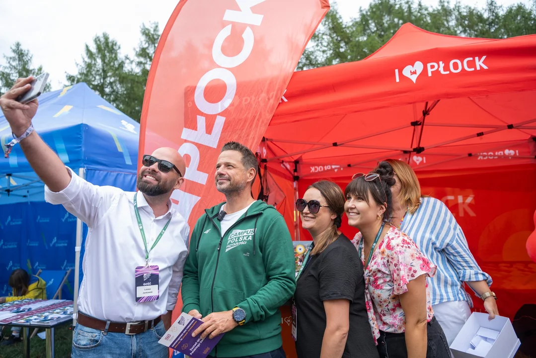 Radny domagał się wyjaśnień "w związku z mową nienawiści". Ile Płock kosztował Campus Polska? - Zdjęcie główne