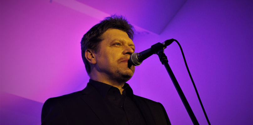 Krzysztof Kiljański zaśpiewał dla płocczanek [ZDJĘCIA] - Zdjęcie główne