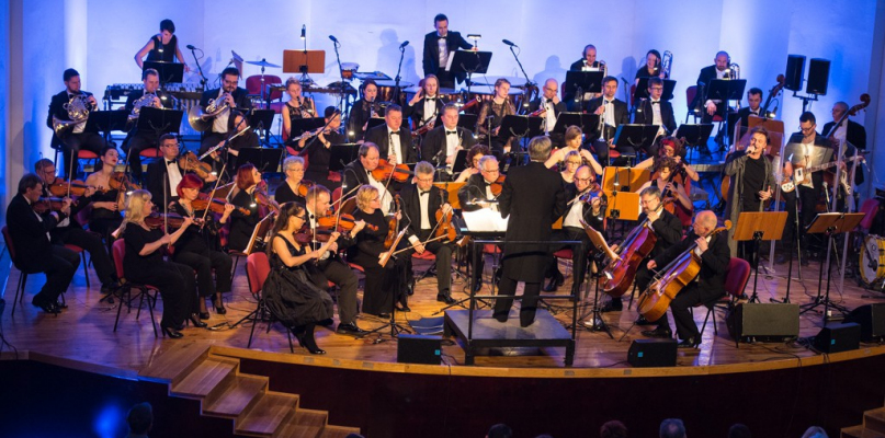 Kolejna instytucja wspiera Płocką Orkiestrę Symfoniczną  - Zdjęcie główne