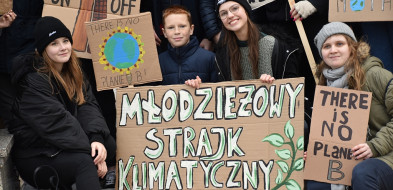 Młodzież protestowała na starówce: - Niech nas usłyszy cały Płock! [FOTO] - Zdjęcie główne