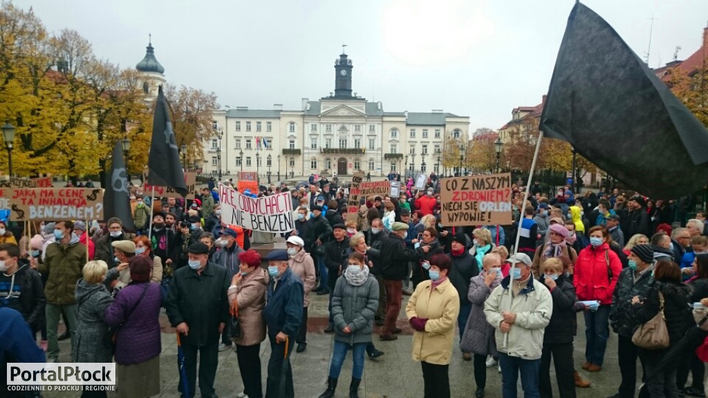 Protest przeciwko Orlenowi - Zdjęcie główne