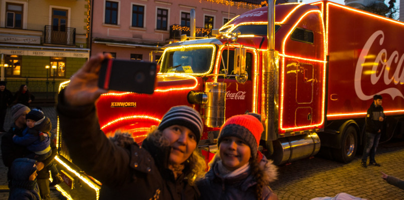 W środę przyjedzie do Płocka świąteczna ciężarówka Coca-Coli - Zdjęcie główne