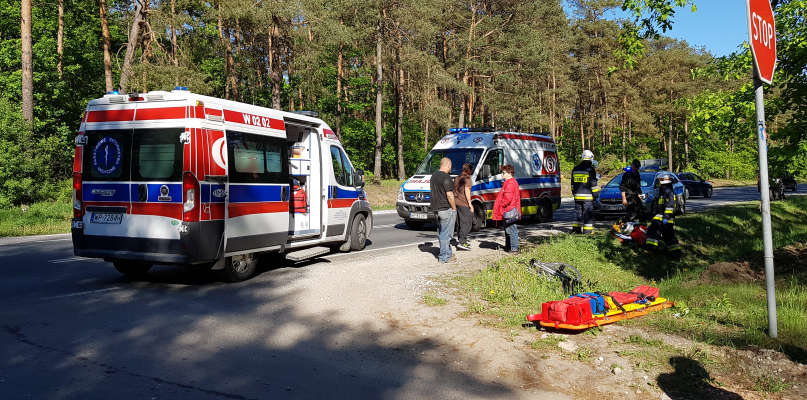 Wypadek na drodze do Warszawy. Potrącenie rowerzysty - Zdjęcie główne