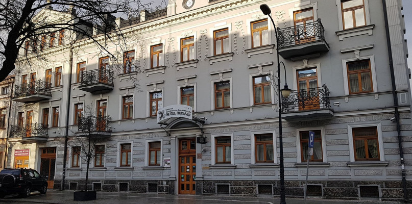 Zawieszają działalność. Hotel w centrum Płocka w restrukturyzacji - Zdjęcie główne