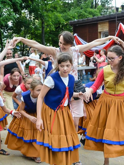 Piknik Niepodległościowy - zakończenie roku szkolnego w MDK - Zdjęcie główne