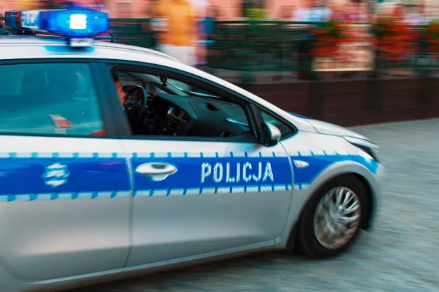 Policyjny pościg ulicami Płocka. Kierowca był pijany, spowodował kolizję - Zdjęcie główne