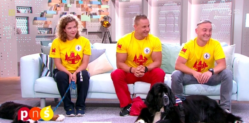 Płoccy ratownicy z psami w programie TVP na żywo [FOTO] - Zdjęcie główne