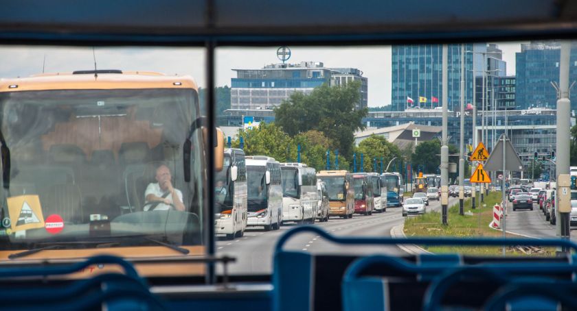 Przewoźnicy autokarowi w ramach protestu przejadą ulicami Gdańska - Zdjęcie główne