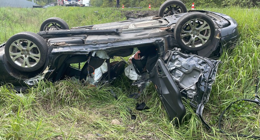 Wypadek na Sucharskiego. Kierowca w stanie ciężkim - Zdjęcie główne