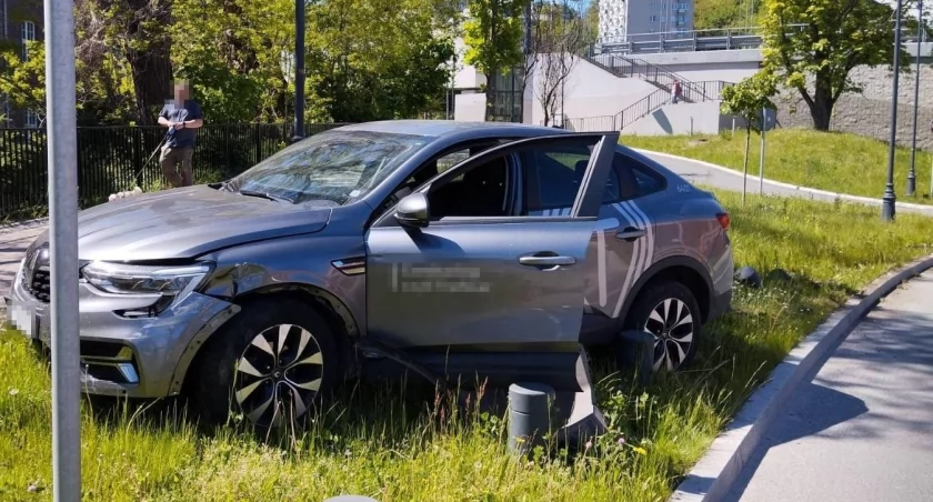 15-latek jeździł slalomem po Gdańsku. Auto wynajął na cudze dane - Zdjęcie główne