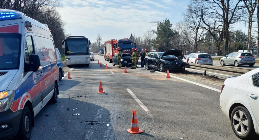 Wypadek na obwodnicy. Trasa w kierunku Gdyni jest częściowo zablokowana - Zdjęcie główne