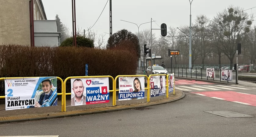 Gdańsk znów tonie w banerach wyborczych. Kampania ważniejsza od bezpieczeństwa? - Zdjęcie główne