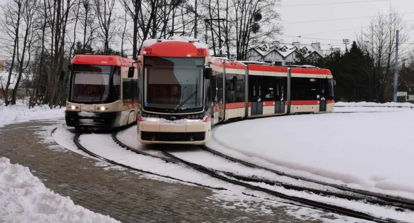 Nowy rok, stare błędy. ZTM miesza w rozkładach jazdy - Zdjęcie główne